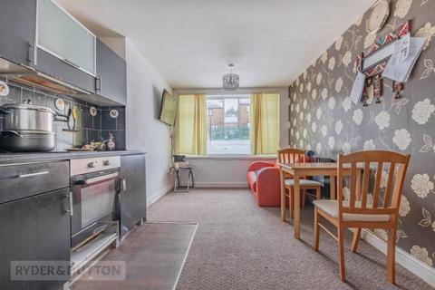 2 bedroom apartment for sale, Cumberland Close, Halifax, West Yorkshire, HX2