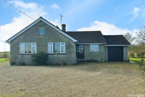 4 bedroom detached bungalow for sale, The Common, Minety