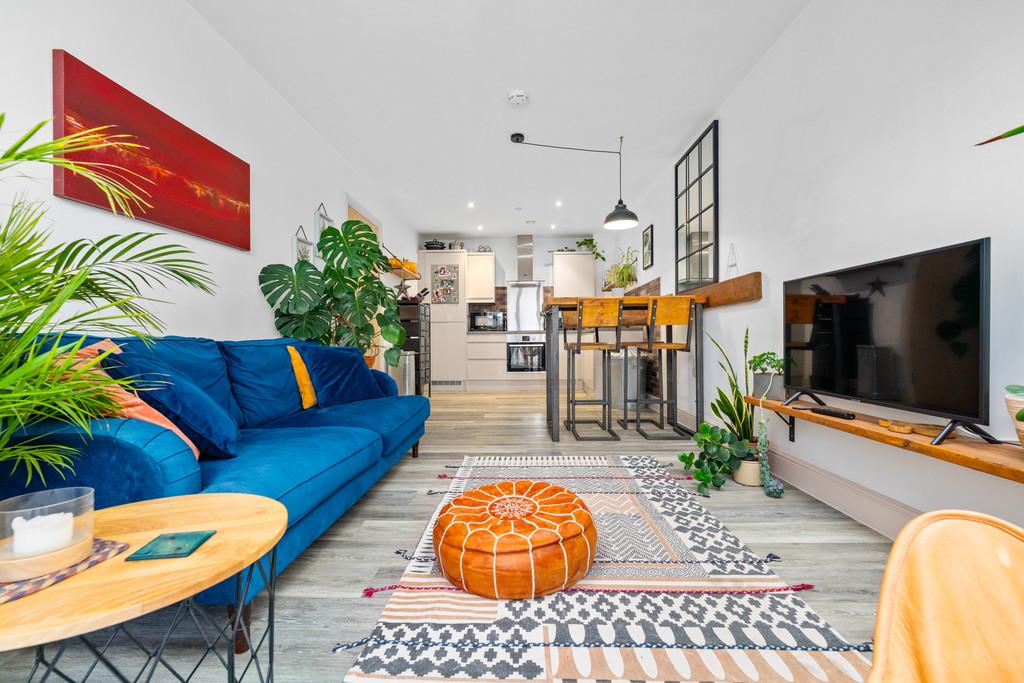 Living room // kitchen