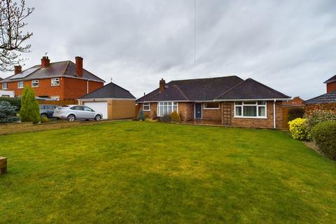 3 bedroom detached bungalow for sale - Beamhill Road, Anslow