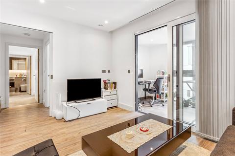2 bedroom flat for sale, Wiverton Tower, 4 New Drum Street, London