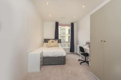 3 bedroom flat for sale, Casbeard Street, London