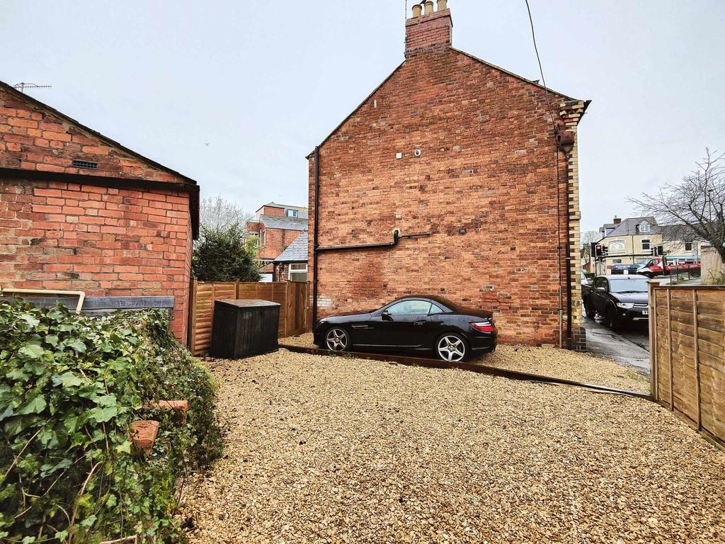 Bridge Street, Cainscross 3 bed end of terrace house for sale £289,500