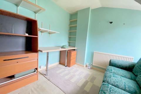 38 Sambourne Road, Warminster, BA12 8LG