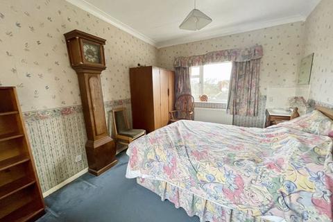 15 Allestree Drive, Grimsby, DN33 3DX
