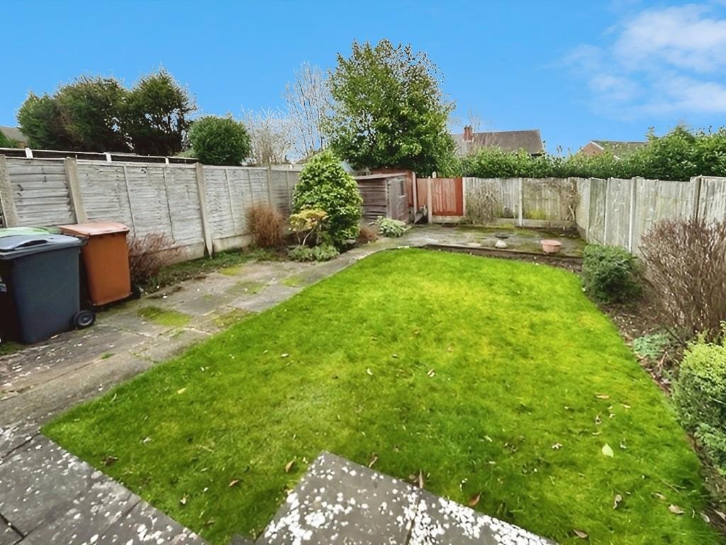 Park Farm Road, Birmingham B43 3 bed semidetached house for sale £
