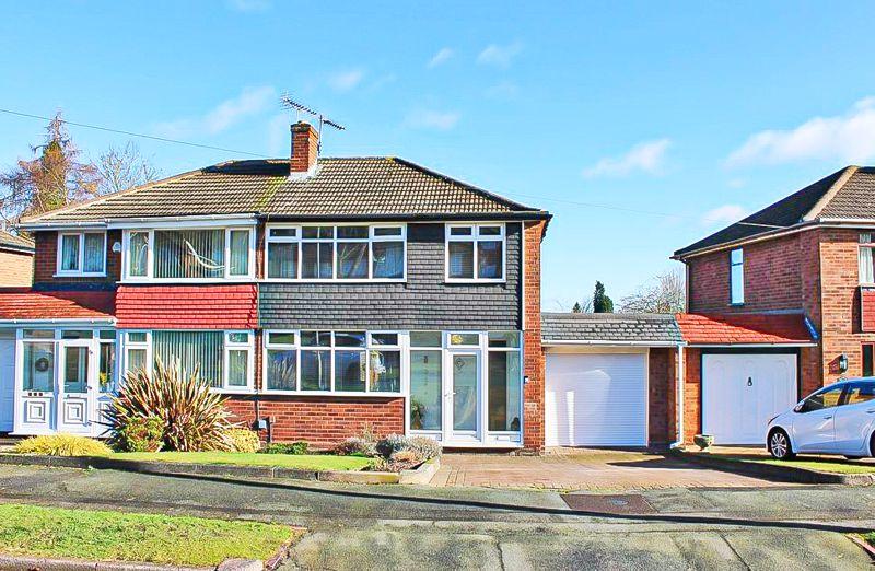 Grosvenor Road, ETTINGSHALL PARK, WV4 6QU 3 bed semidetached house for