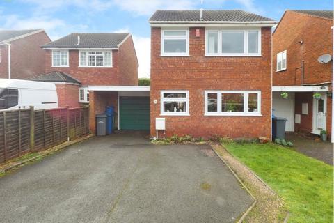 6 Blenheim Close, Tamworth, B77 2BL