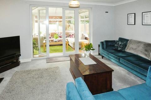 6 Blenheim Close, Tamworth, B77 2BL