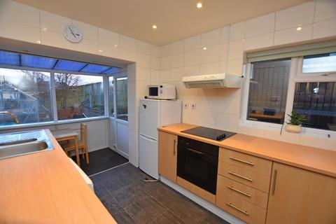 2 bedroom semi-detached bungalow for sale, Malvern Crescent, Scarborough YO12