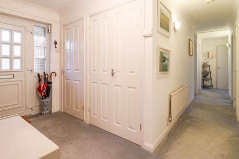 3 Byron Close, Canterbury, CT1 1XN
