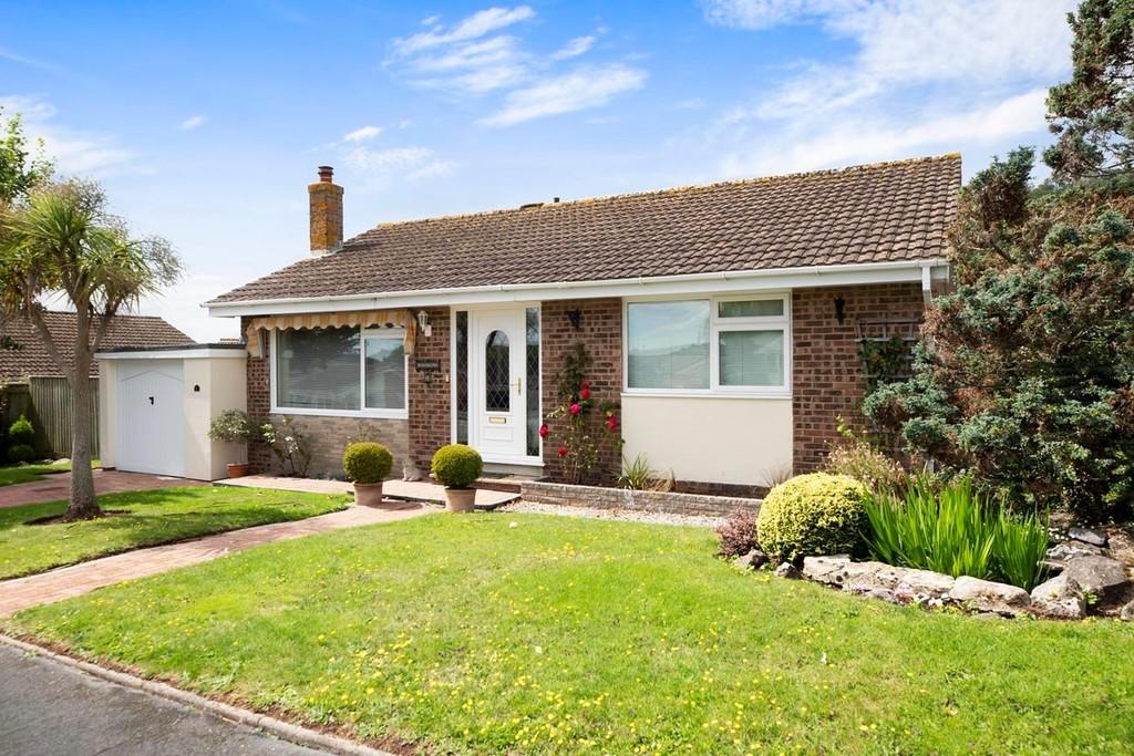Grange Park, 2 bed detached bungalow for sale £425,000