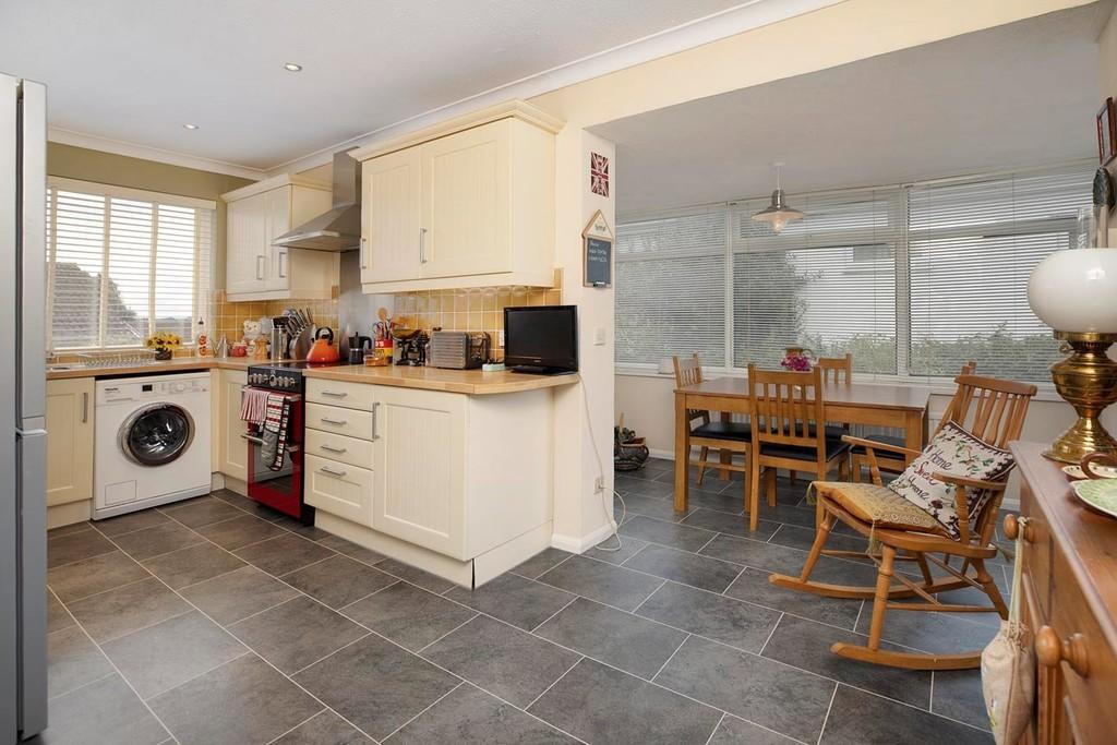Grange Park, 2 bed detached bungalow for sale £415,000