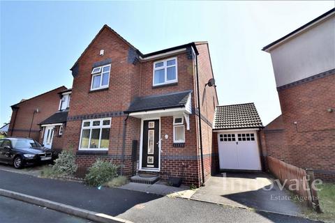 4 bedroom semi-detached house for sale, Doulton Drive, Smethwick B66