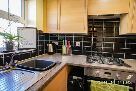 2 bedroom apartment for sale, Cloatley Crescent, Swindon SN4