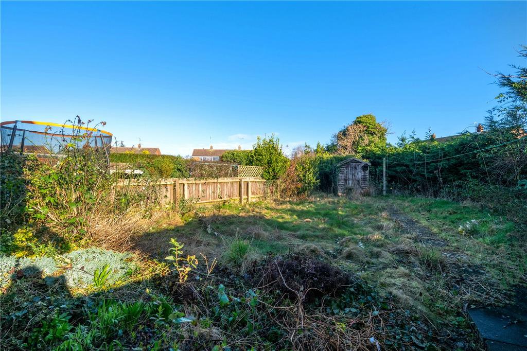 Edinburgh Crescent, Bourne... 2 bed apartment for sale £130,000