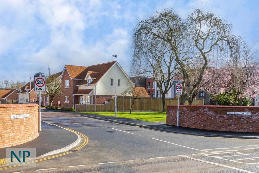 Coulson Gardens Street View