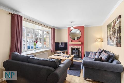 8 Broad Oaks, Leavenheath, Colchester, CO6 4UJ