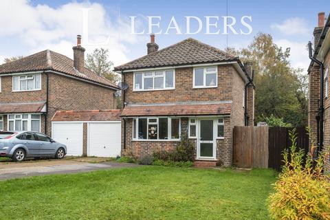 3 bedroom detached house to rent, Terracotta Road, Godstone