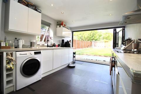 21 Chafen Road, Southampton, SO18 1BD