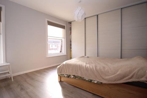 21 Chafen Road, Southampton, SO18 1BD