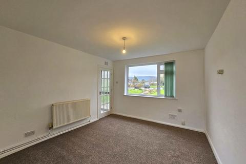 3 bedroom terraced house to rent, Ash Grove, Gloucester