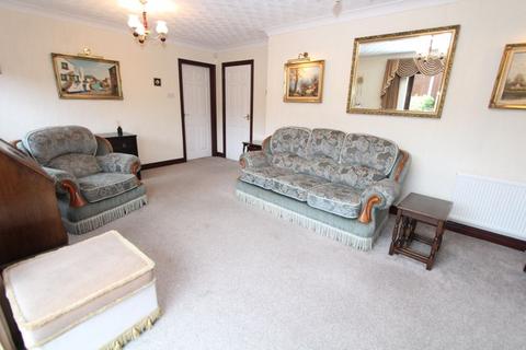 2 bedroom detached bungalow for sale - Birch Coppice, Brierley Hill DY5