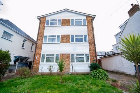 2 bedroom flat for sale, Leighton Avenue, Leigh-On-Sea SS9
