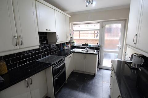 3 bedroom semi-detached house for sale, Blagdon Road, Halesowen B63