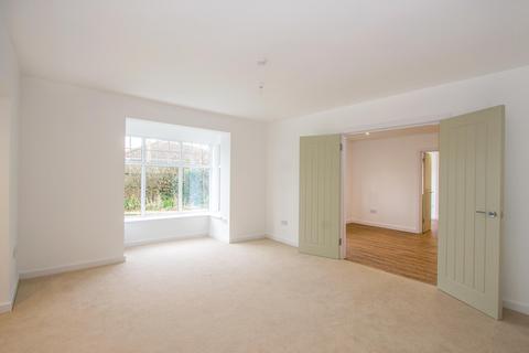 3 bedroom detached house to rent, Becton Lane, BH25