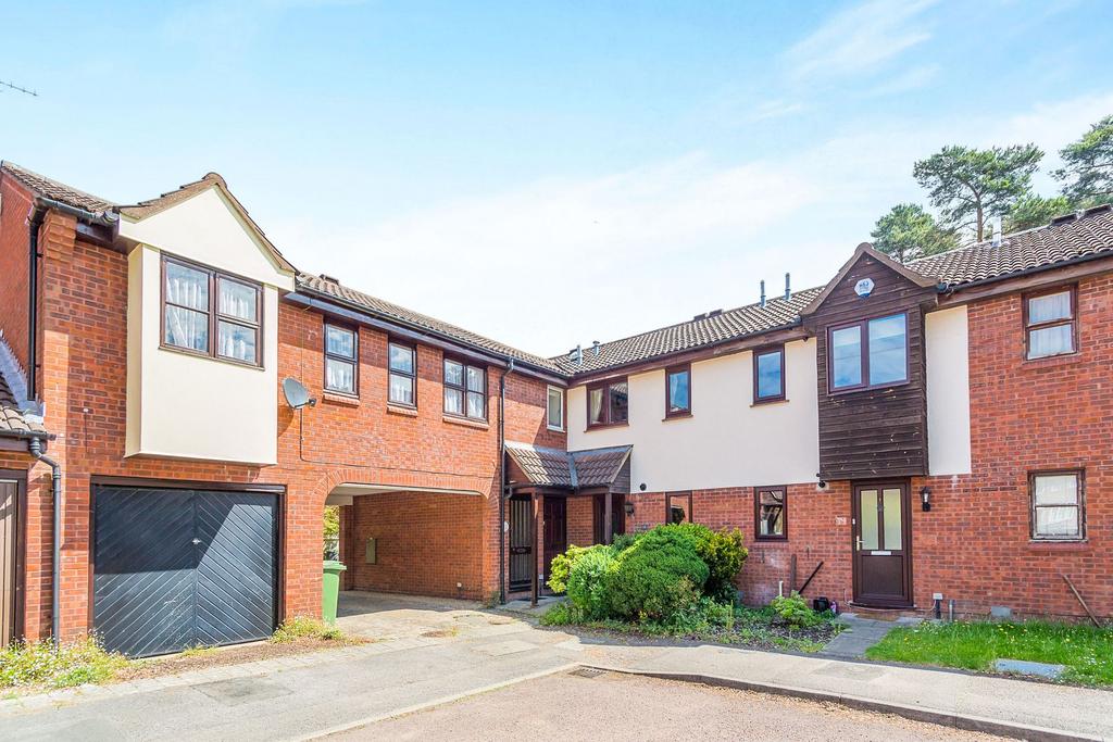 Axbridge, Forest Park, Bracknell, RG12 1 bed end of terrace house £