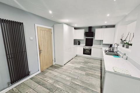 218 Crayford Way, Dartford, DA1 4LR