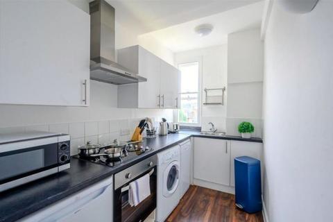 2 bedroom apartment to rent, Hill Street, Mayfair