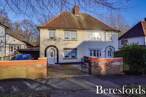 3 bedroom semi-detached house for sale, Beech Avenue, Brentwood, CM13