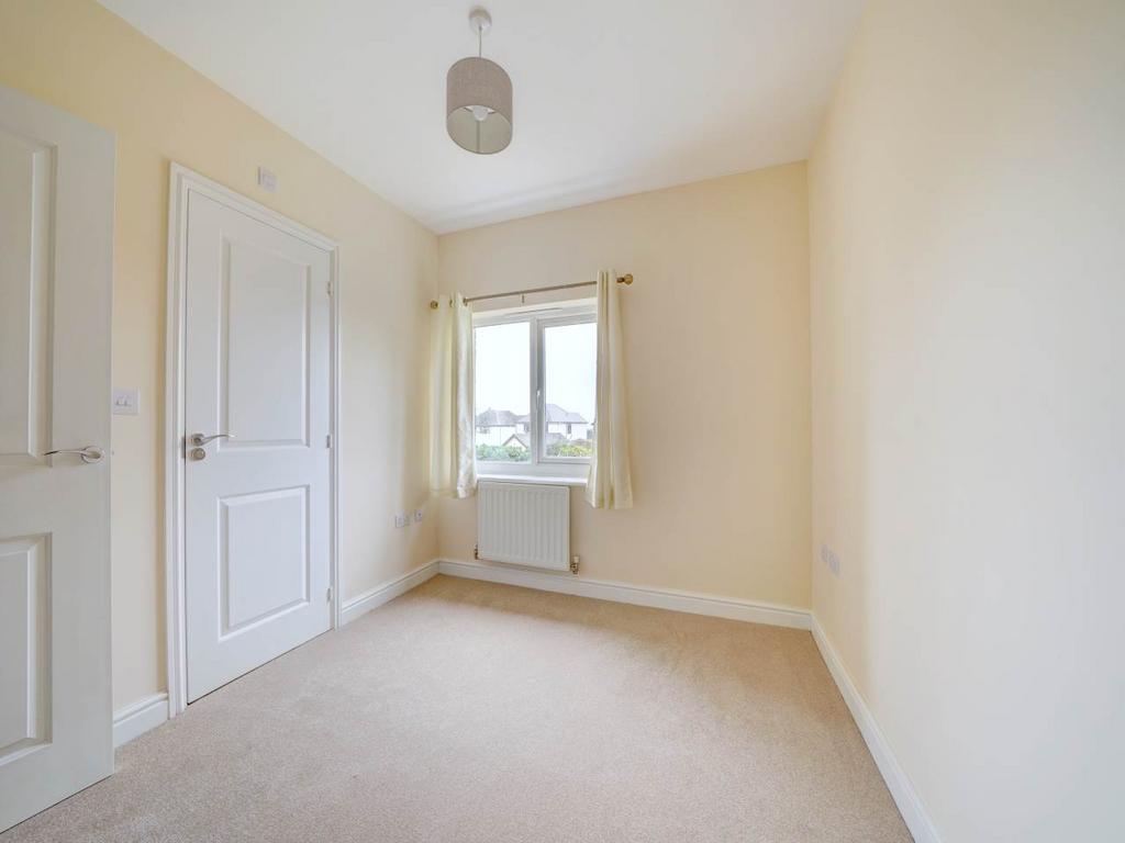 1 Bedroom 2