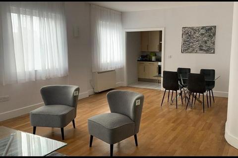 3 bedroom flat to rent, Artichoke Hill, London, E1W 2BA