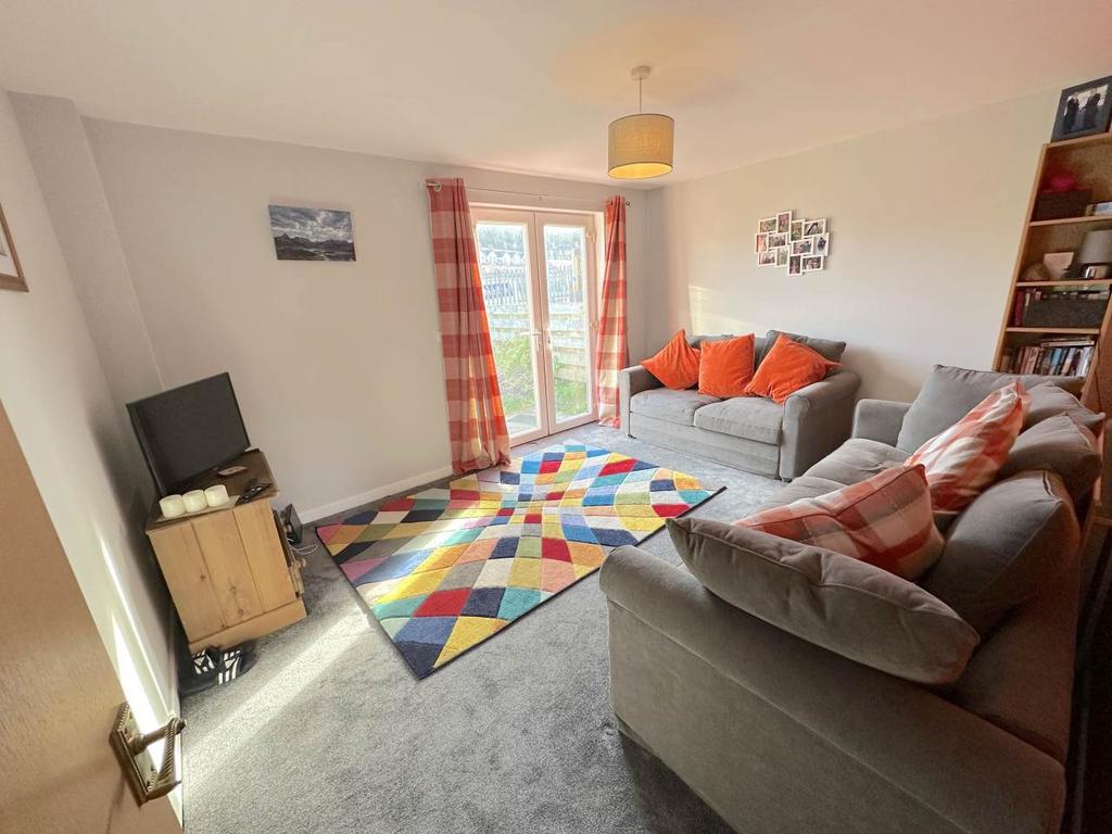 Green Gardens, Trefechan, ABERYSTWYTH 3 bed end of terrace house for
