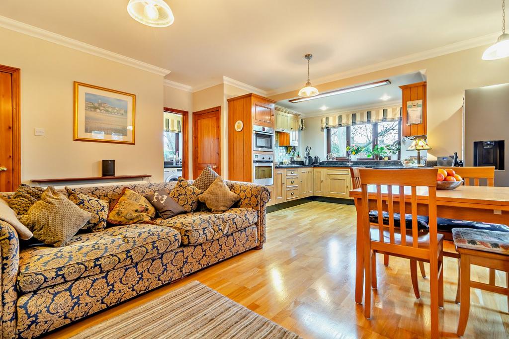 Kitchen Family Room