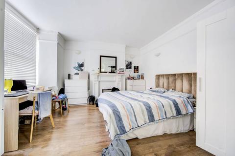 4 bedroom maisonette for sale, Wandsworth Bridge Road, Hurlingham, London, SW6