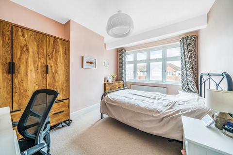 38 Holmdale Road, Chislehurst, BR7 6BZ