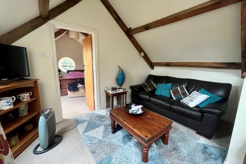 1 bedroom flat to rent, Craddock House, Craddock, Uffculme, Devon, EX15