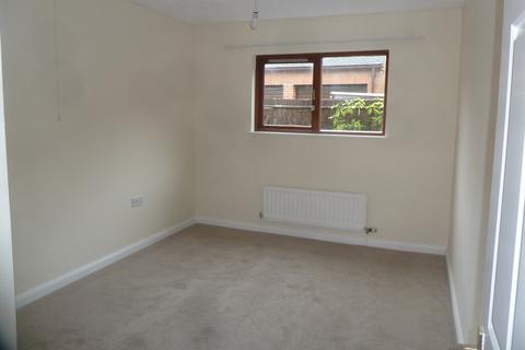 2 bedroom ground floor flat to rent, 21 Kings Court Church Stretton Shropshire SY6 6BQ