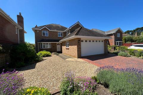 4 bedroom detached house for sale, Meadowlands, Ringwood BH24