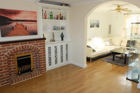 3 bedroom terraced house for sale, 9 Martins Way, Ledbury, Herefordshire, HR8