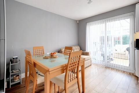 142 Beardsley Drive, Chelmsford, CM1 6ZG