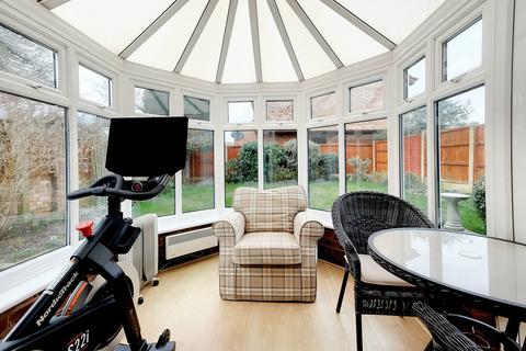 142 Beardsley Drive, Chelmsford, CM1 6ZG