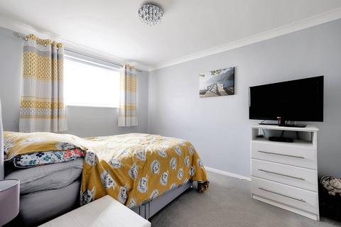142 Beardsley Drive, Chelmsford, CM1 6ZG