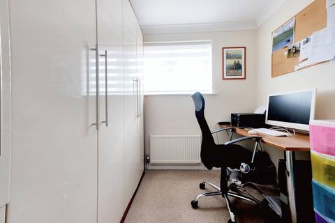 142 Beardsley Drive, Chelmsford, CM1 6ZG