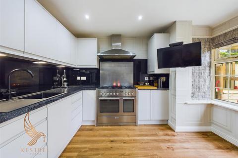 9 Blue Mans Way, Catcliffe, Rotherham, S60 5UR