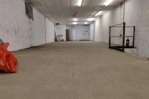 Warehouse to rent, Camberwell Street, Manchester
